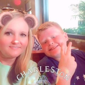 Meet your Posher, April